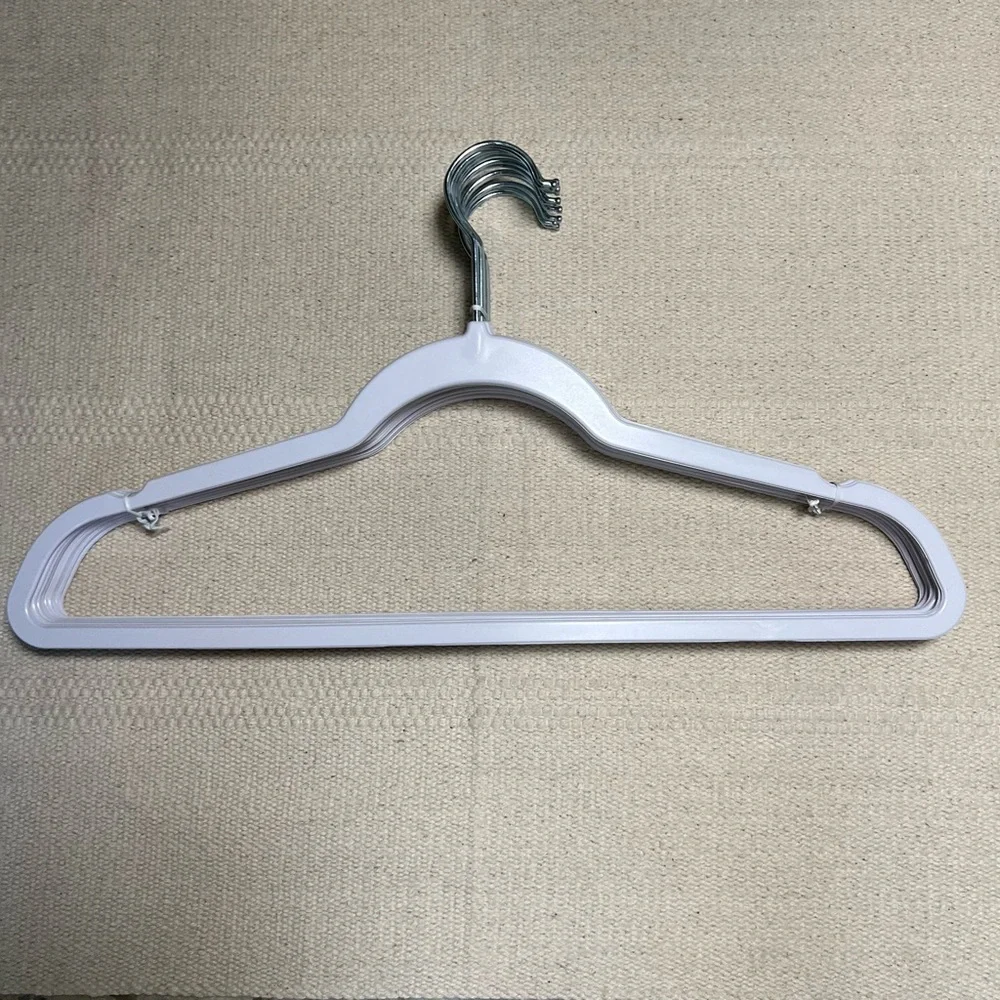 🏡NWOT A dozen ( 12 units ) of Slim silver hook hangers
